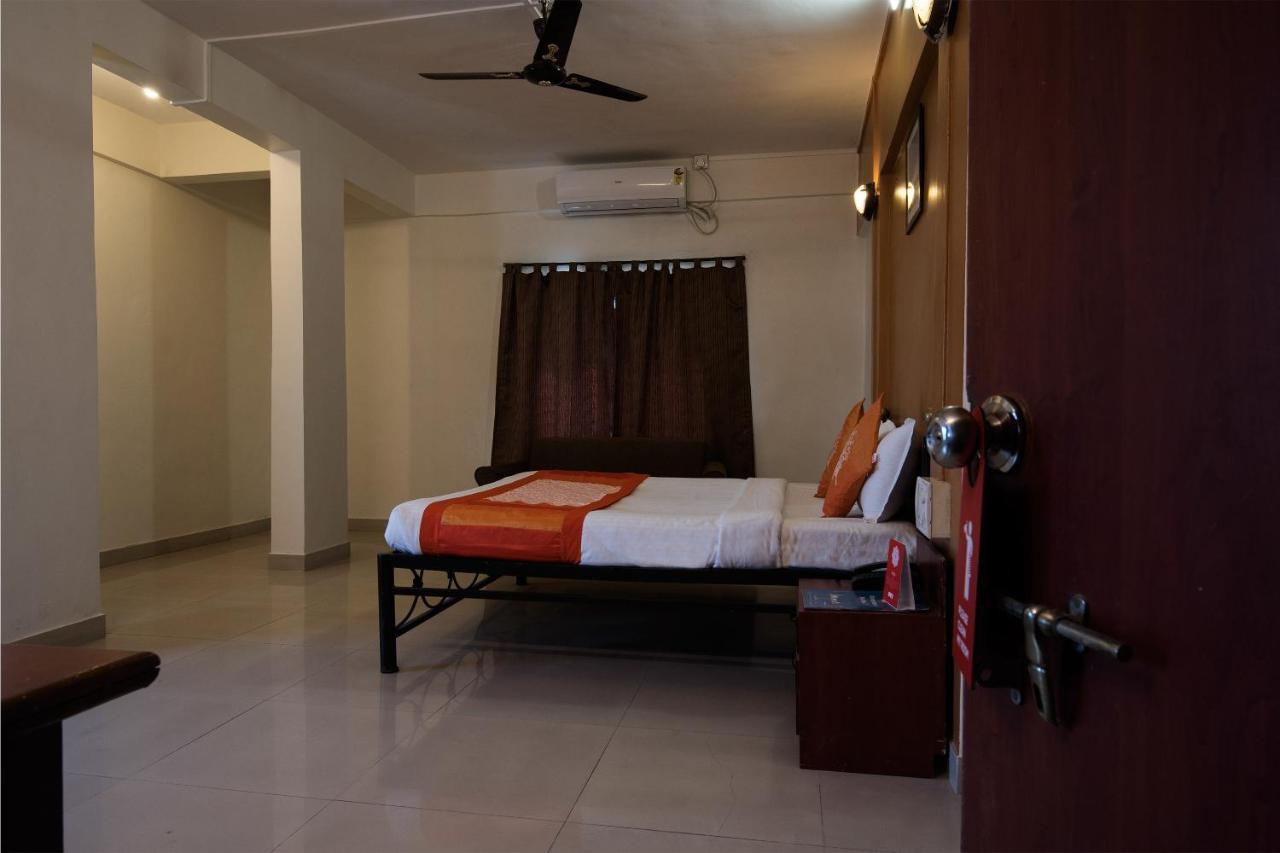 Oyo 1065 Hotel Hmr Royal Inn Pune Eksteriør bilde