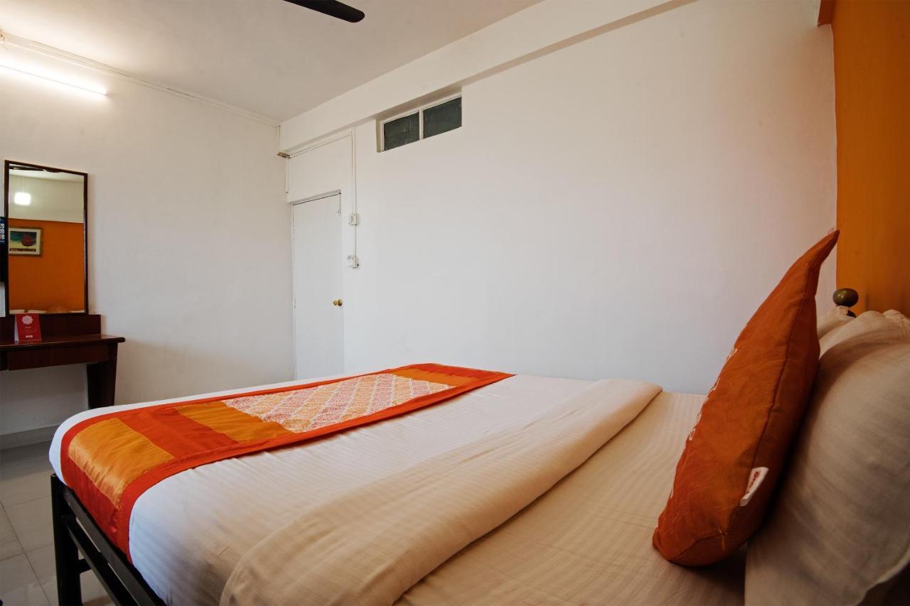 Oyo 1065 Hotel Hmr Royal Inn Pune Eksteriør bilde