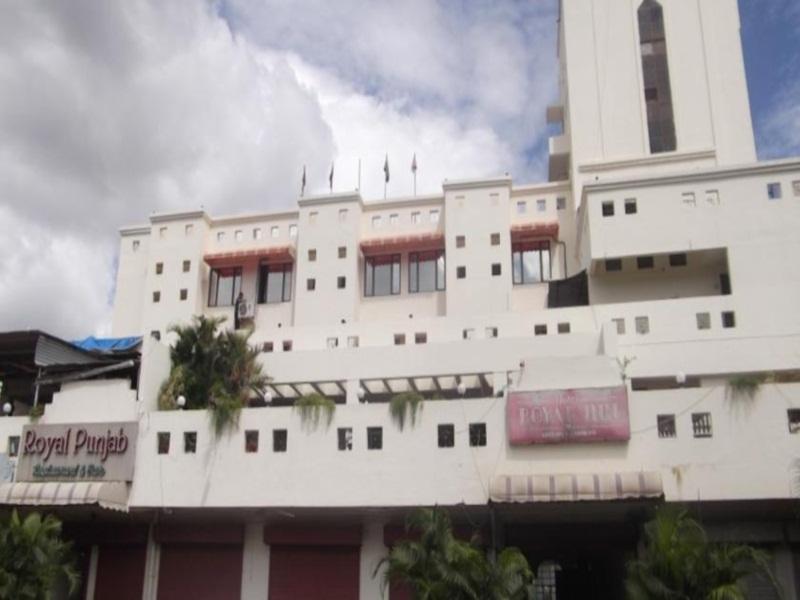 Oyo 1065 Hotel Hmr Royal Inn Pune Eksteriør bilde